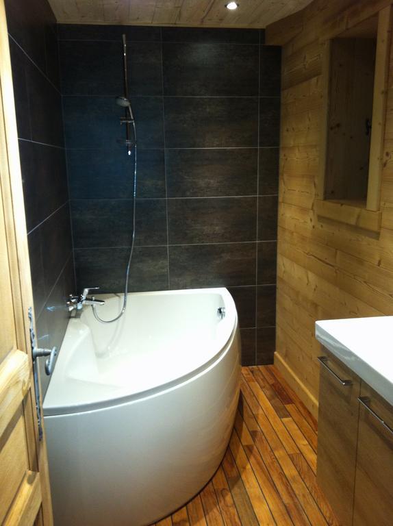 Chalet Narcisse Sixt-Fer-a-Cheval Ruang foto