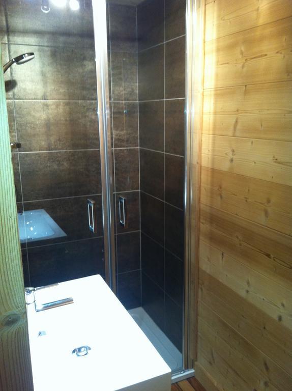 Chalet Narcisse Sixt-Fer-a-Cheval Ruang foto