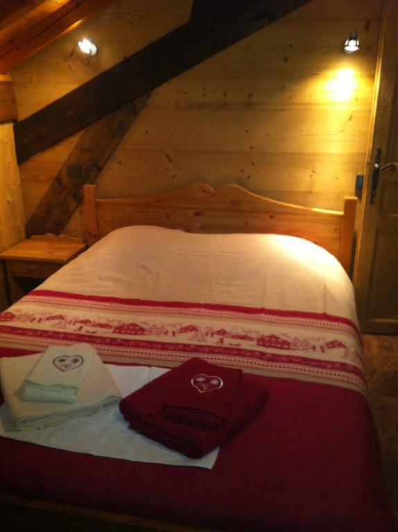 Chalet Narcisse Sixt-Fer-a-Cheval Ruang foto