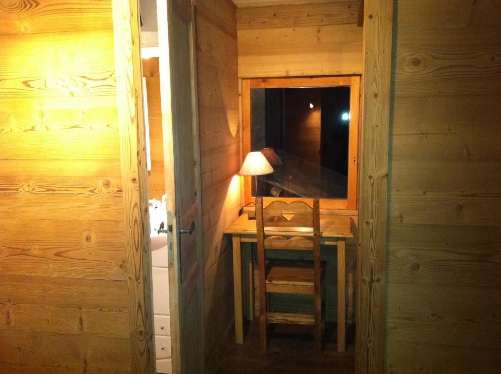 Chalet Narcisse Sixt-Fer-a-Cheval Ruang foto