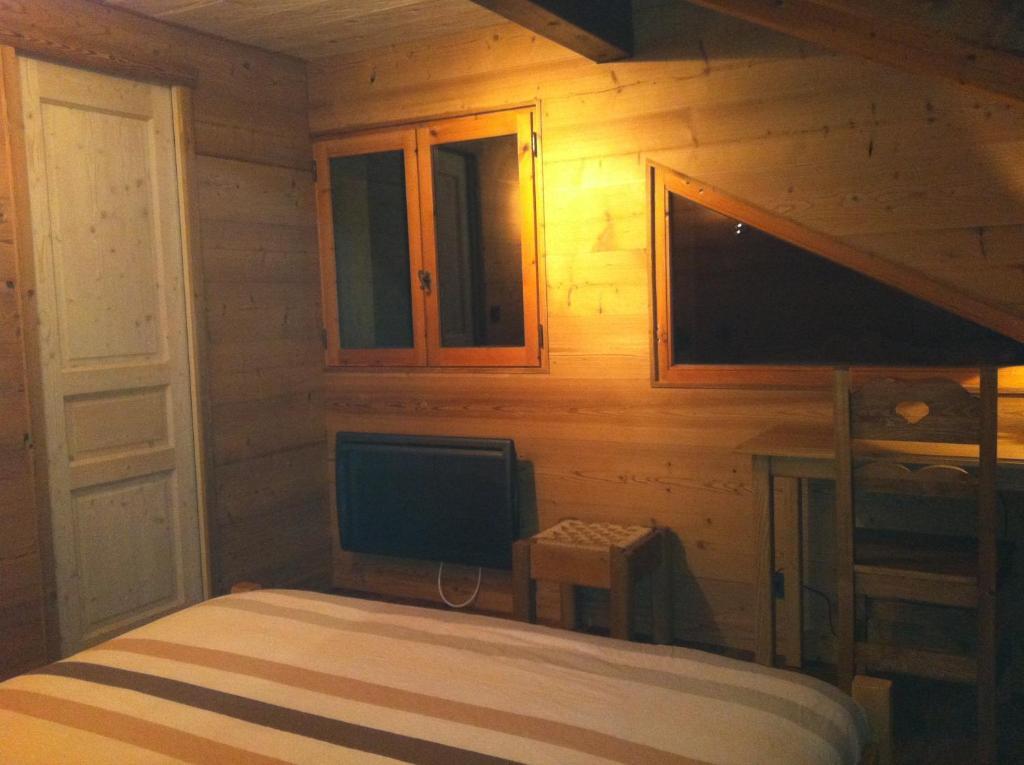 Chalet Narcisse Sixt-Fer-a-Cheval Ruang foto